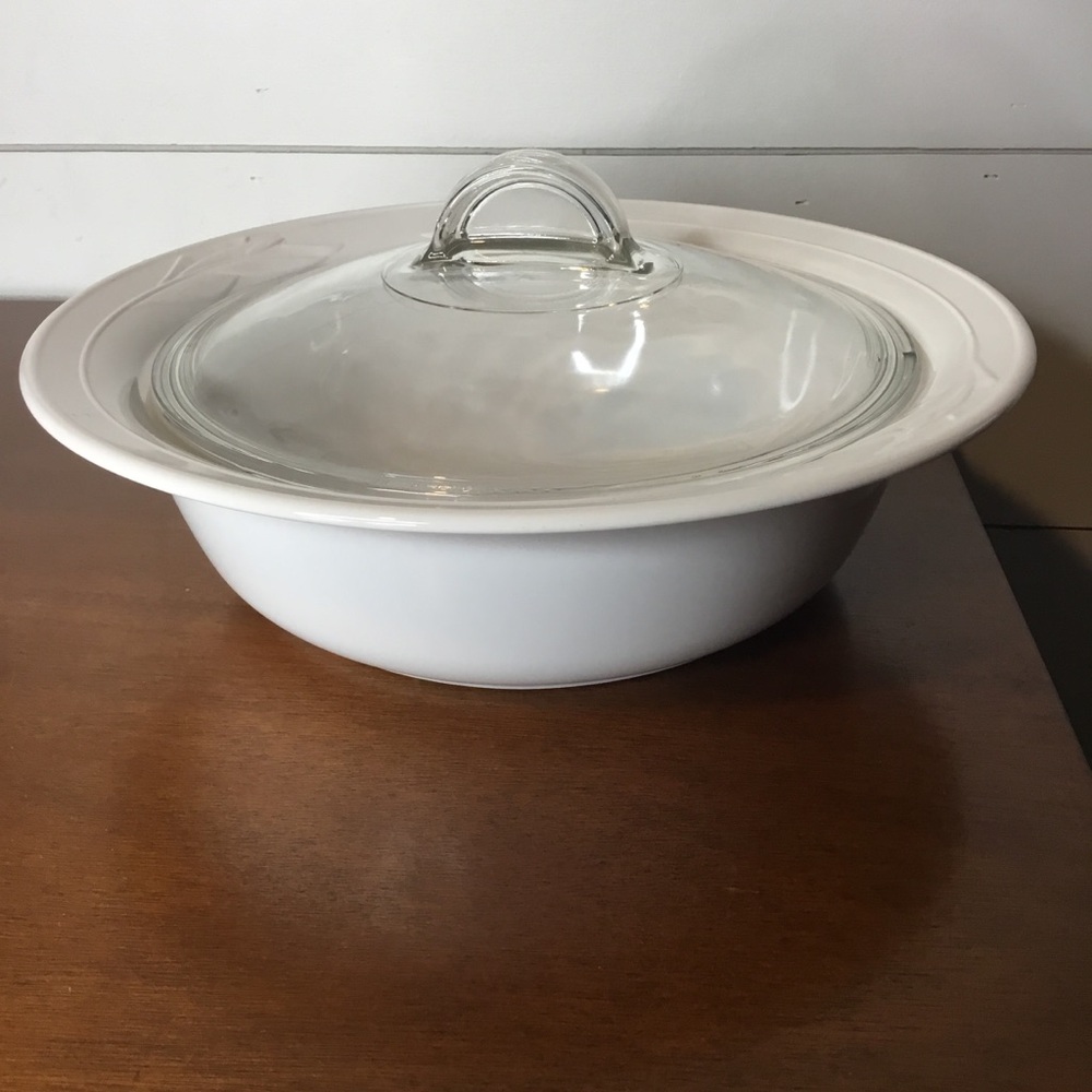 Corning L-31 Oval Casual Elegance Floral Leaf White Oven Broiler W/Glass Lid